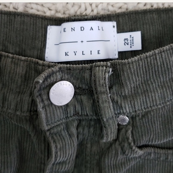 Kendall+Kylie Corduroy Raw Edge Shorts - Picture 6 of 6